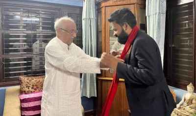 ओलीलाई बालेनको प्रश्न - दुईतिहाइको सरकारको प्रधानमन्त्रीसम्म हुनुभयो तर सुकुम्बासीका ३२ जाडो किन देख्नुभएन ?
